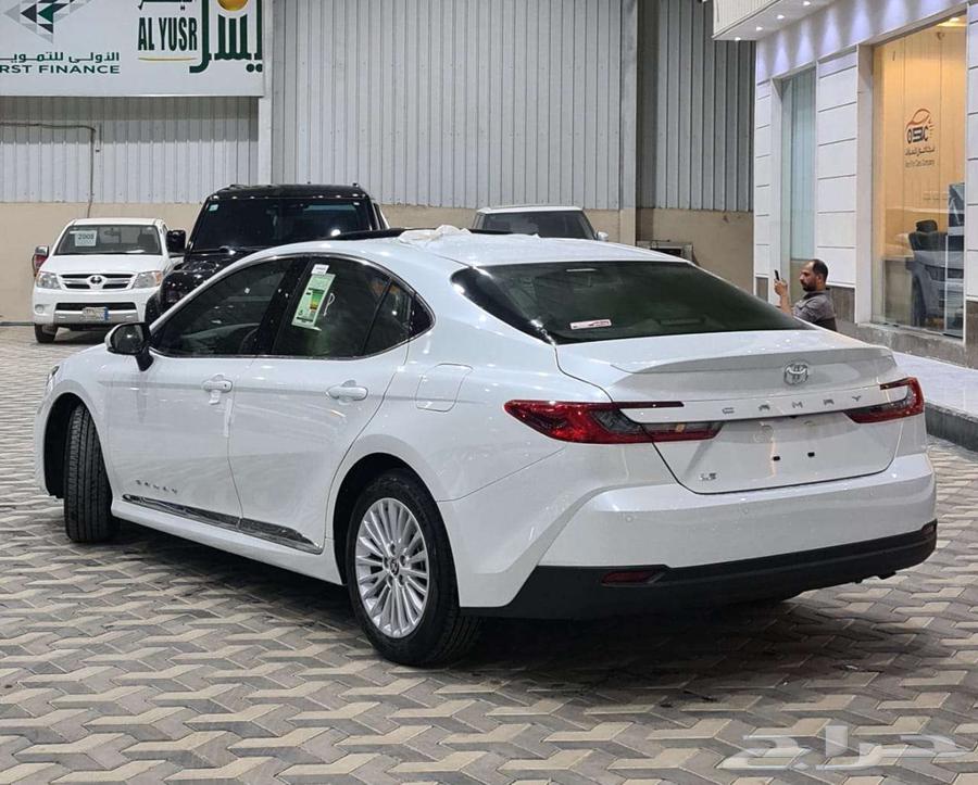 Toyota Camry LE gasoline Saudi opening 202563169950318593114