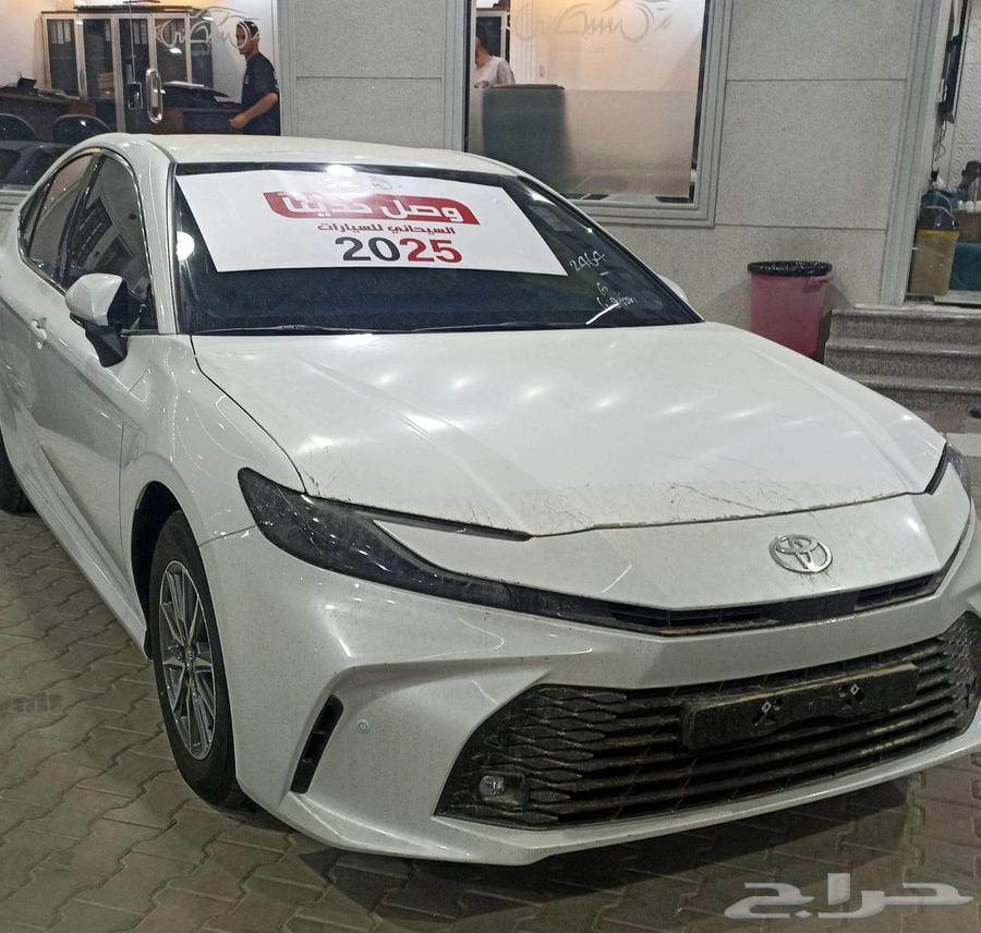 Toyota Camry E gasoline 2025 Saudi white 11250063169494084994112
