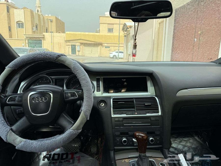 Audi Q7 201063167630345730111