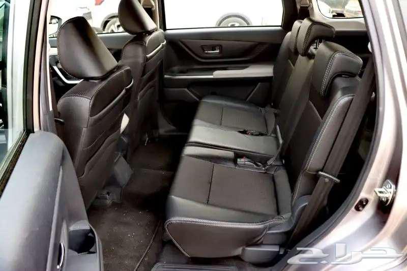 Toyota Vitz GLX Gray 2024 Sold63162484532993114
