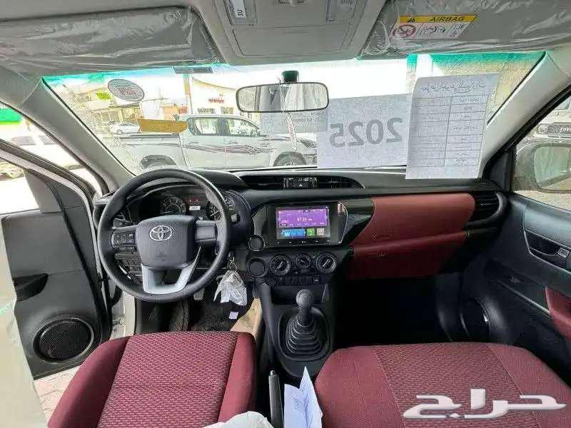 Toyota Hilux GMR-Spec Diesel GL 202563167647943681112