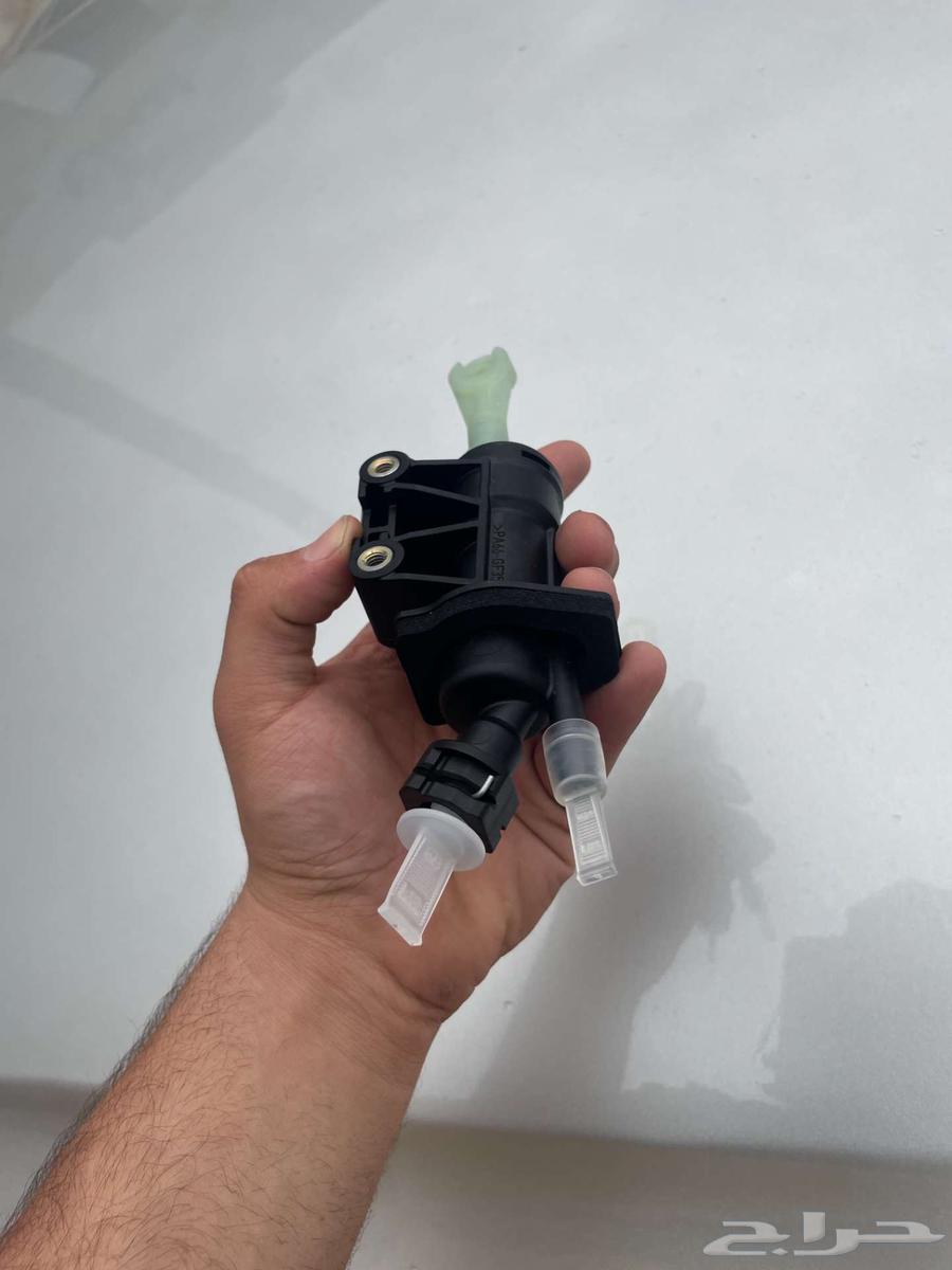 علبة كلتش علوية كمارو لومينا قير عادي اصلي GM63165762421762113