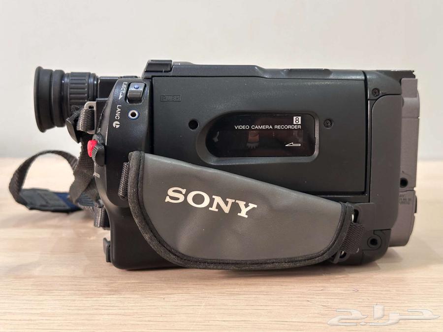 كاميرا سوني ديجيتال ايت Sony Handycam Video8 (تم البيع)63011345543169113