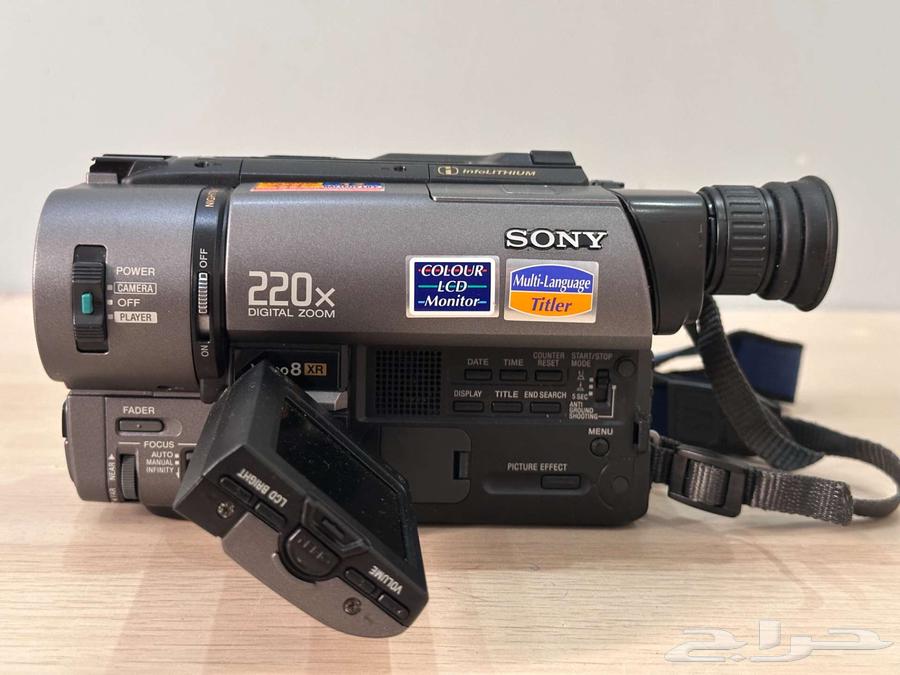 كاميرا سوني ديجيتال ايت Sony Handycam Video8 (تم البيع)630113455431691123