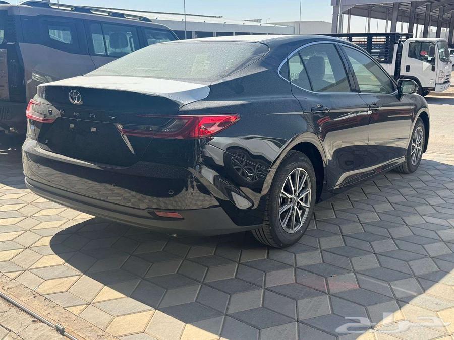 Toyota Camry E Standard gasoline 2025 (cash and installment)63165273124354111
