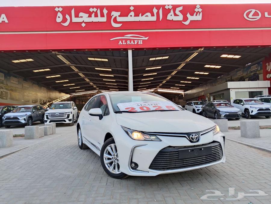Toyota Corolla XLi upgraded rims model 2025 available at the page63165281075458111