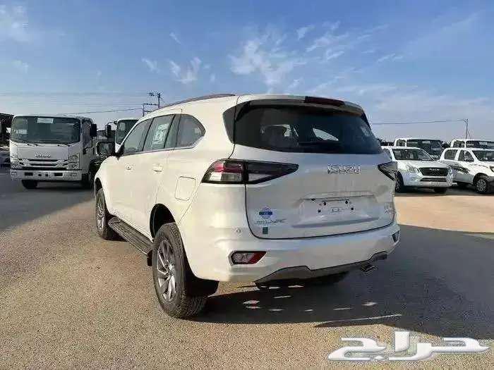 Isuzu MU-X Full Option Double Cab 2024 Cash and Installments63161550528257112