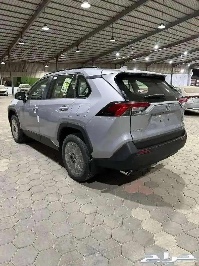 Toyota RAV4 XLE 202563160638546179114