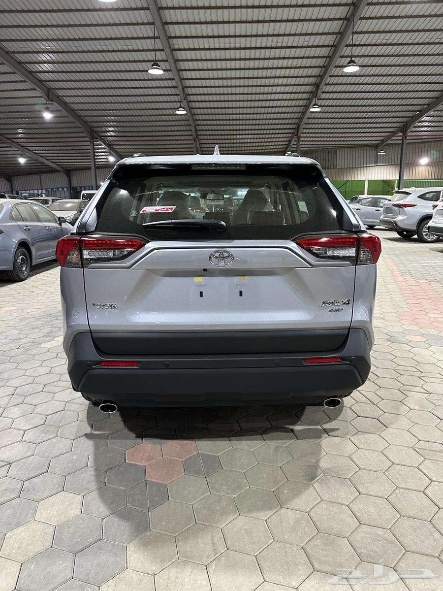 Toyota RAV4 XLE 2025 model63159271885315111
