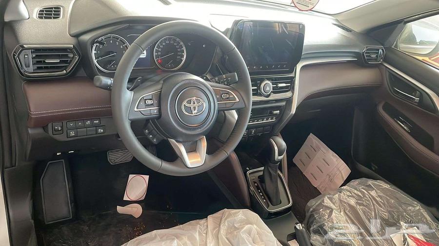 تويوتا اوربان كروز GLX موديل 2025 فل كامل63161112312578113