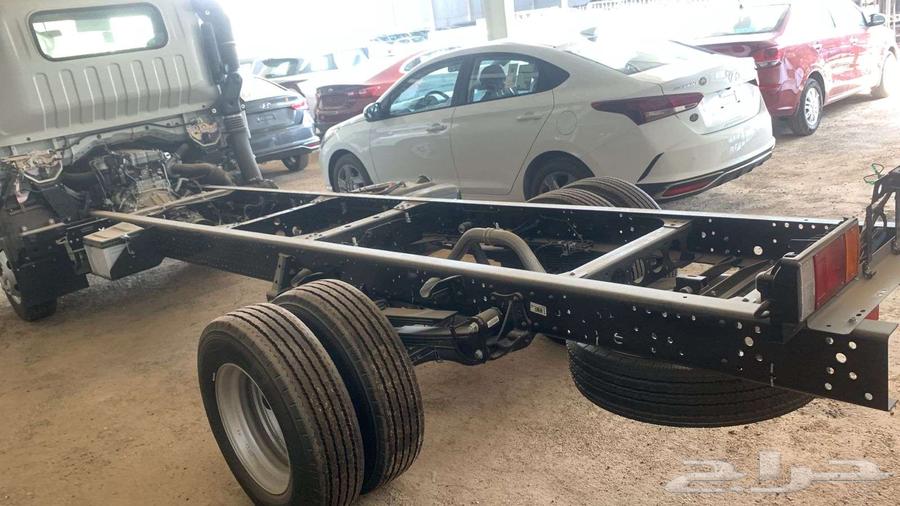 Isuzu Dina NB 5 ton long and short chassis63158374639234114