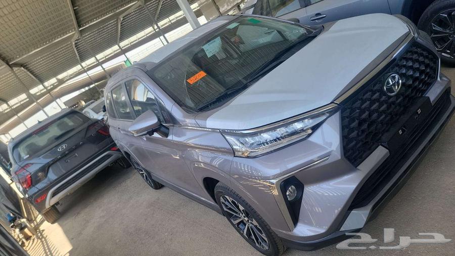 White Toyota Vellfire 202463162986953347114
