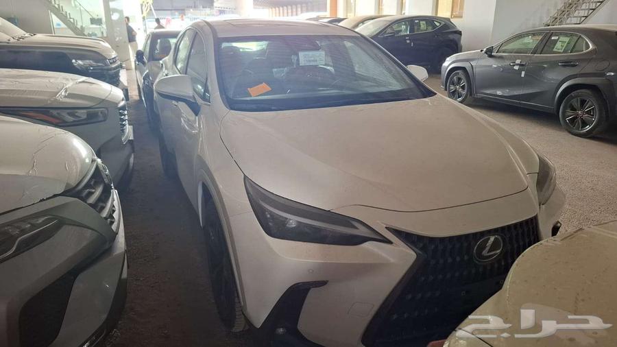لكزسNX 350 AA سعودي 2025 ابيض و اسود و تيتانيوم - بسعر منافس63161550106627111