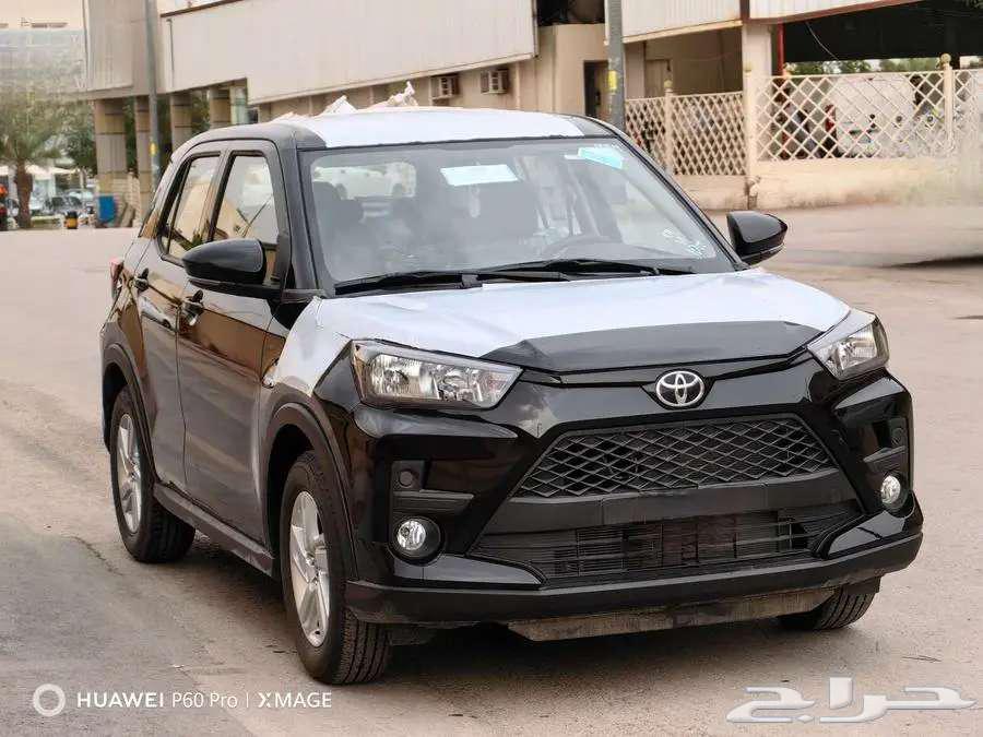 I want a Toyota 2024 model, only black color.63162041383555112