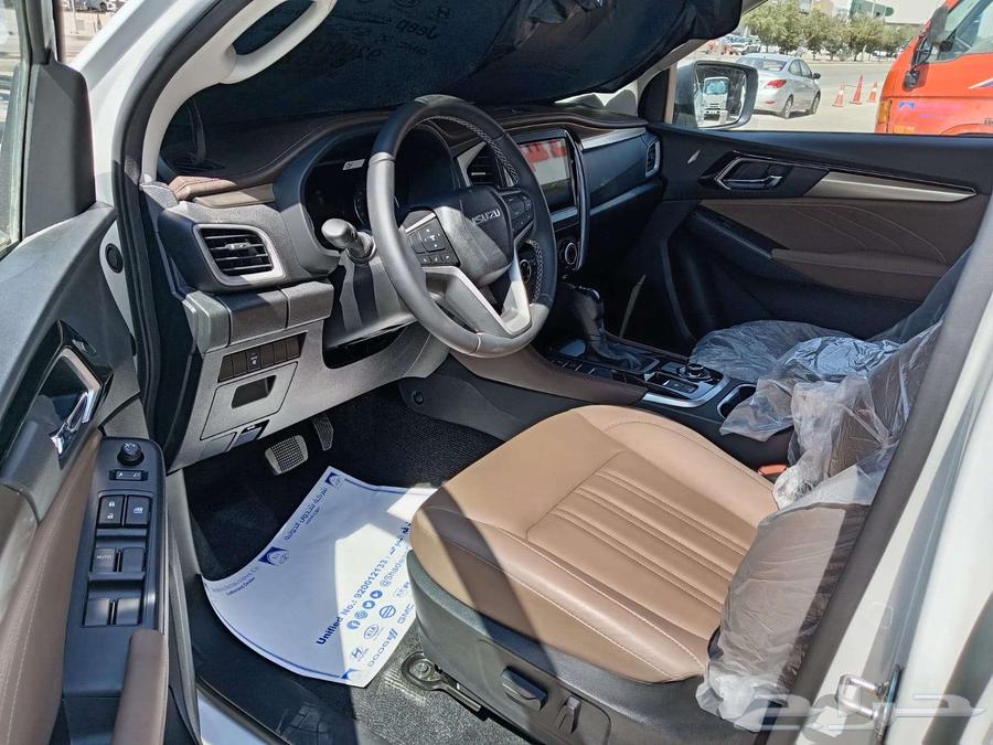 Isuzu MUX Full Double 2024 (Key Start)63160627023105113