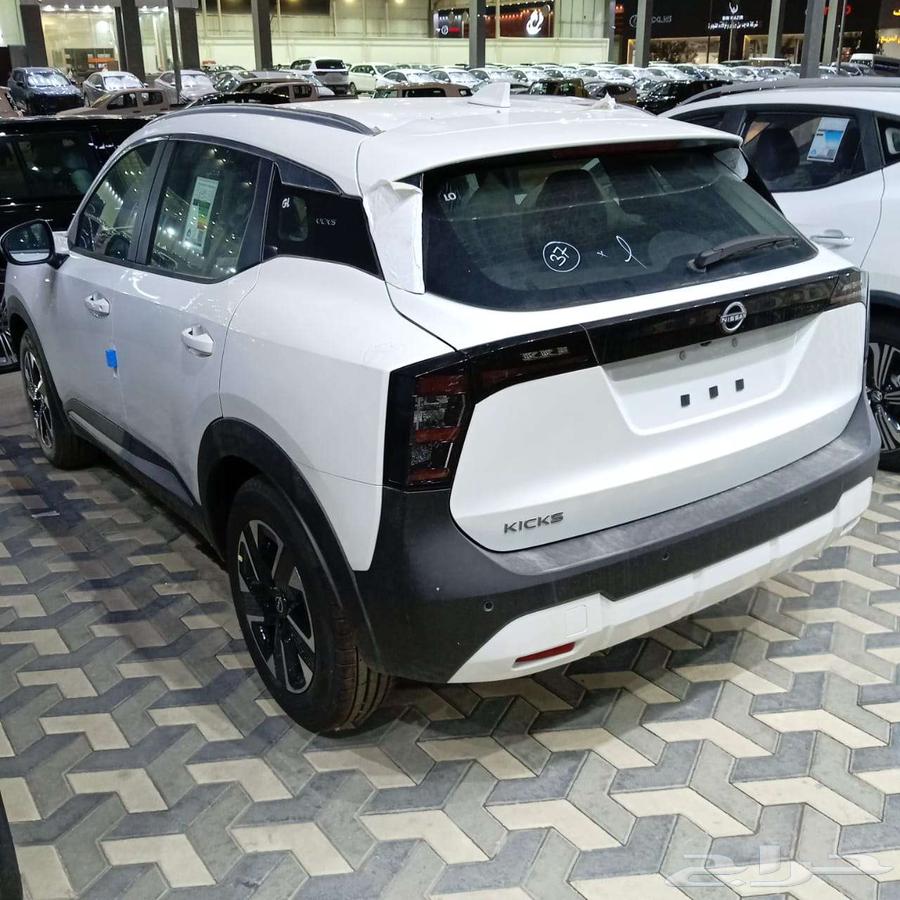 Nissan Kicks 2025, semi-full, 1600 engine, available on installment and cash.63157902609539113