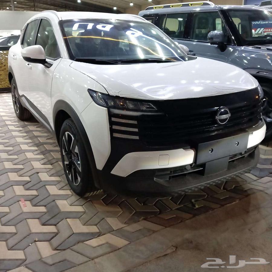 Nissan Kicks 2025, semi-full, 1600 engine, available on installment and cash.631579026095391110