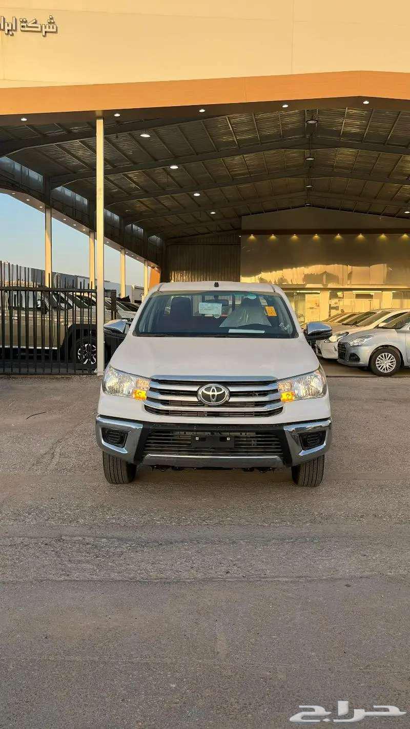 Today's offer: 2025 Hilux GMR without double cab at the lowest prices63157010857985114