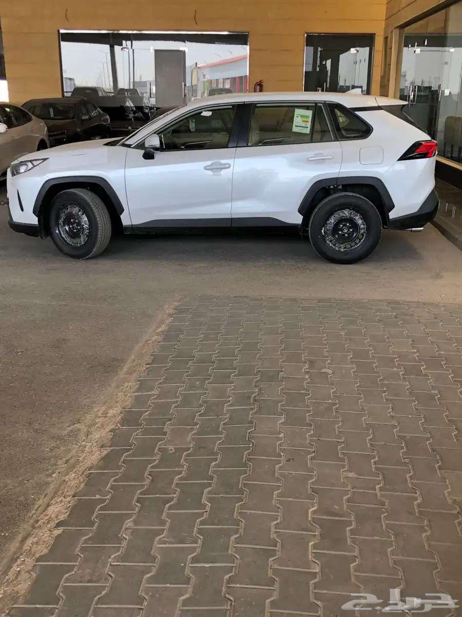 RAV4 STD Double 2.5 Gasoline Premium 2024 available at Al-Hassan63157481176962111