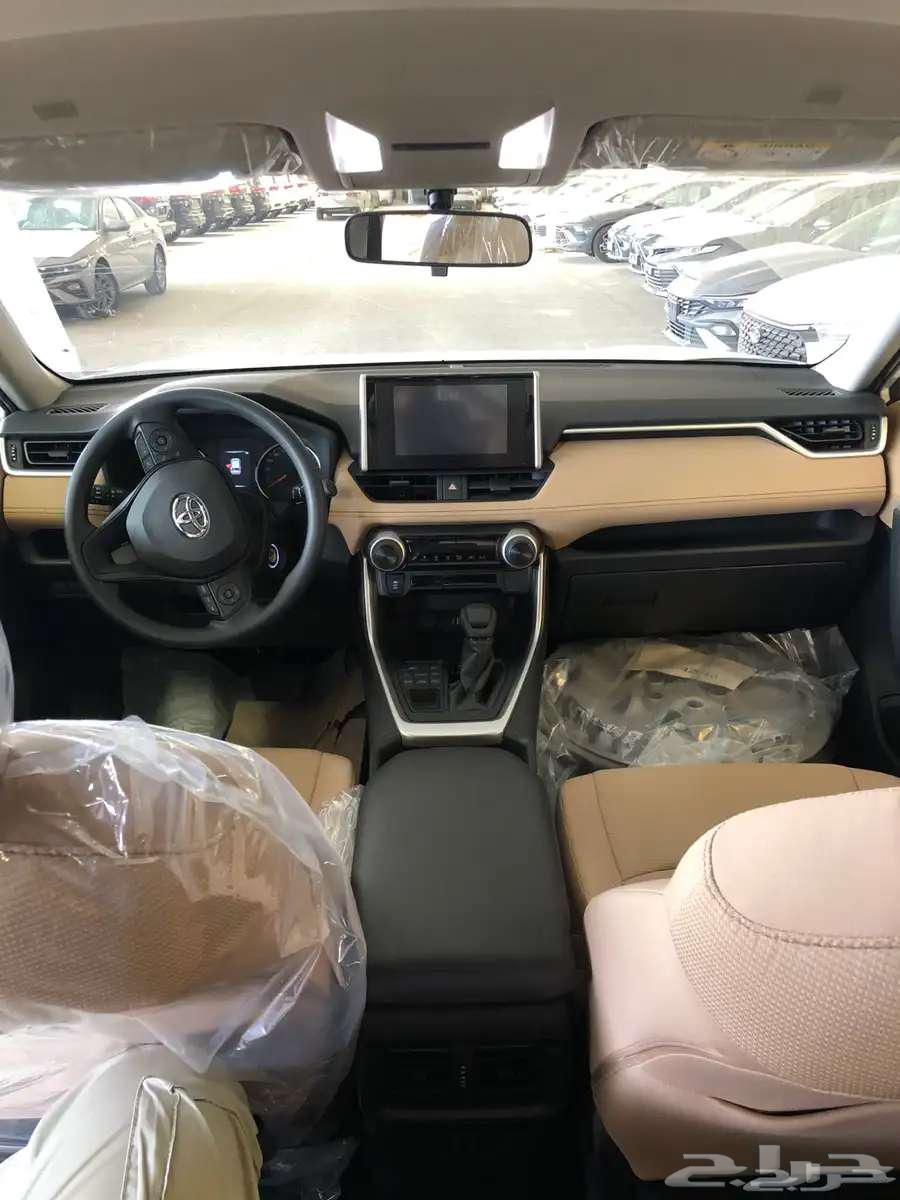 RAV4 STD Double 2.5 Gasoline Premium 2024 available at Al-Hassan63157481176962114