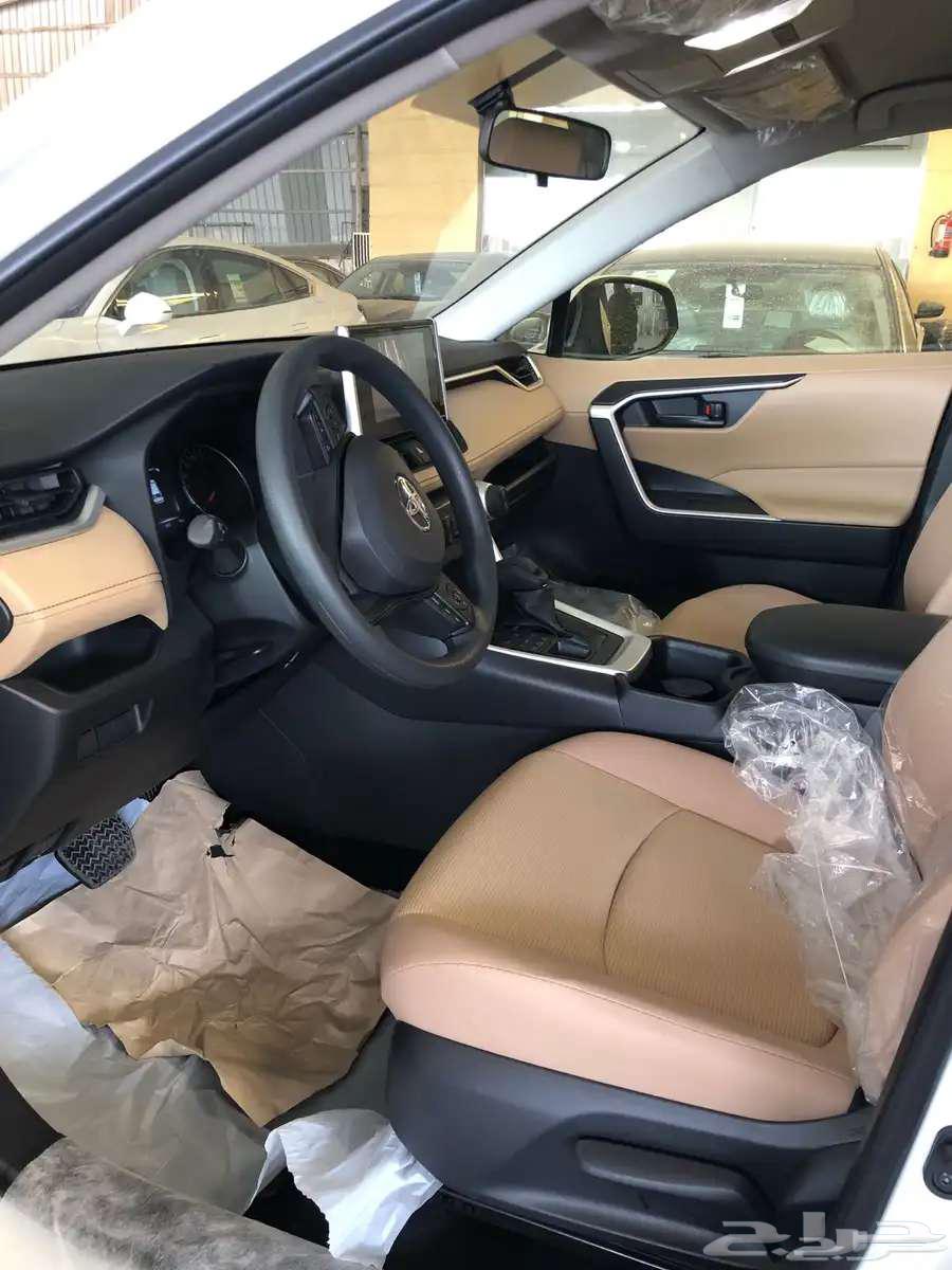 RAV4 STD Double 2.5 Gasoline Premium 2024 available at Al-Hassan63157481176962113