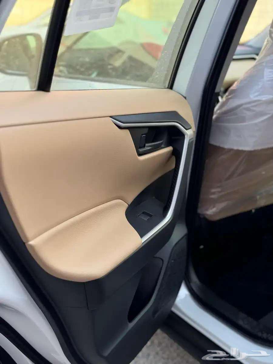 Toyota RAV4 202563157484831745112