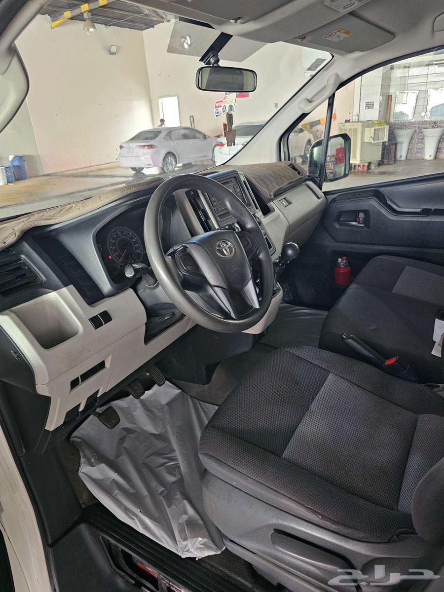 Toyota Bus 202063155572080257114