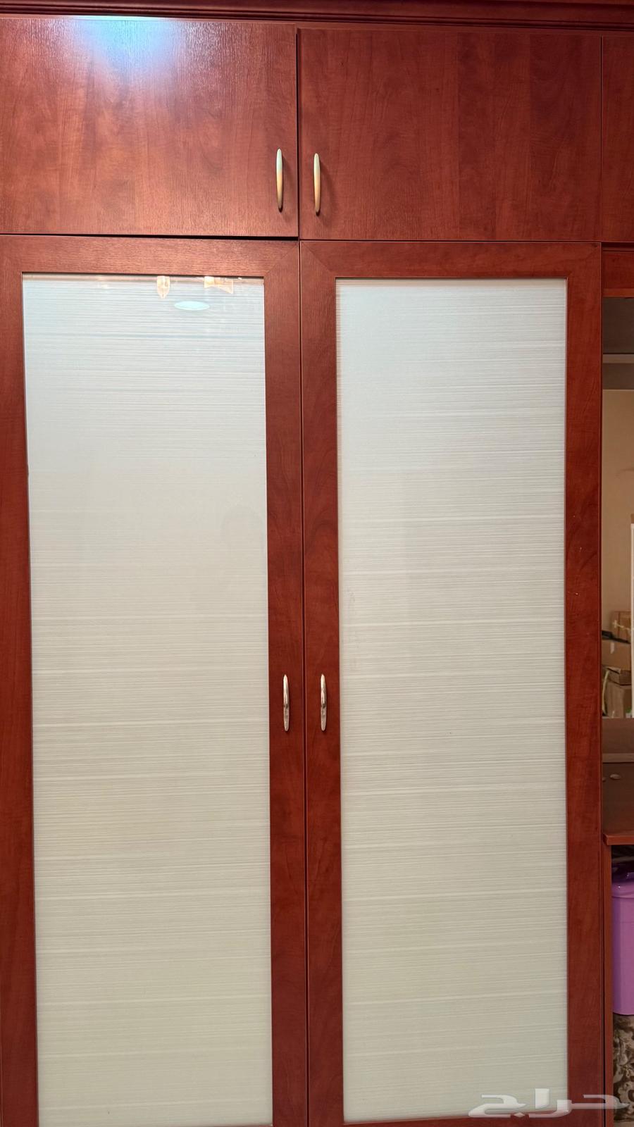 Big closet63099732046082114