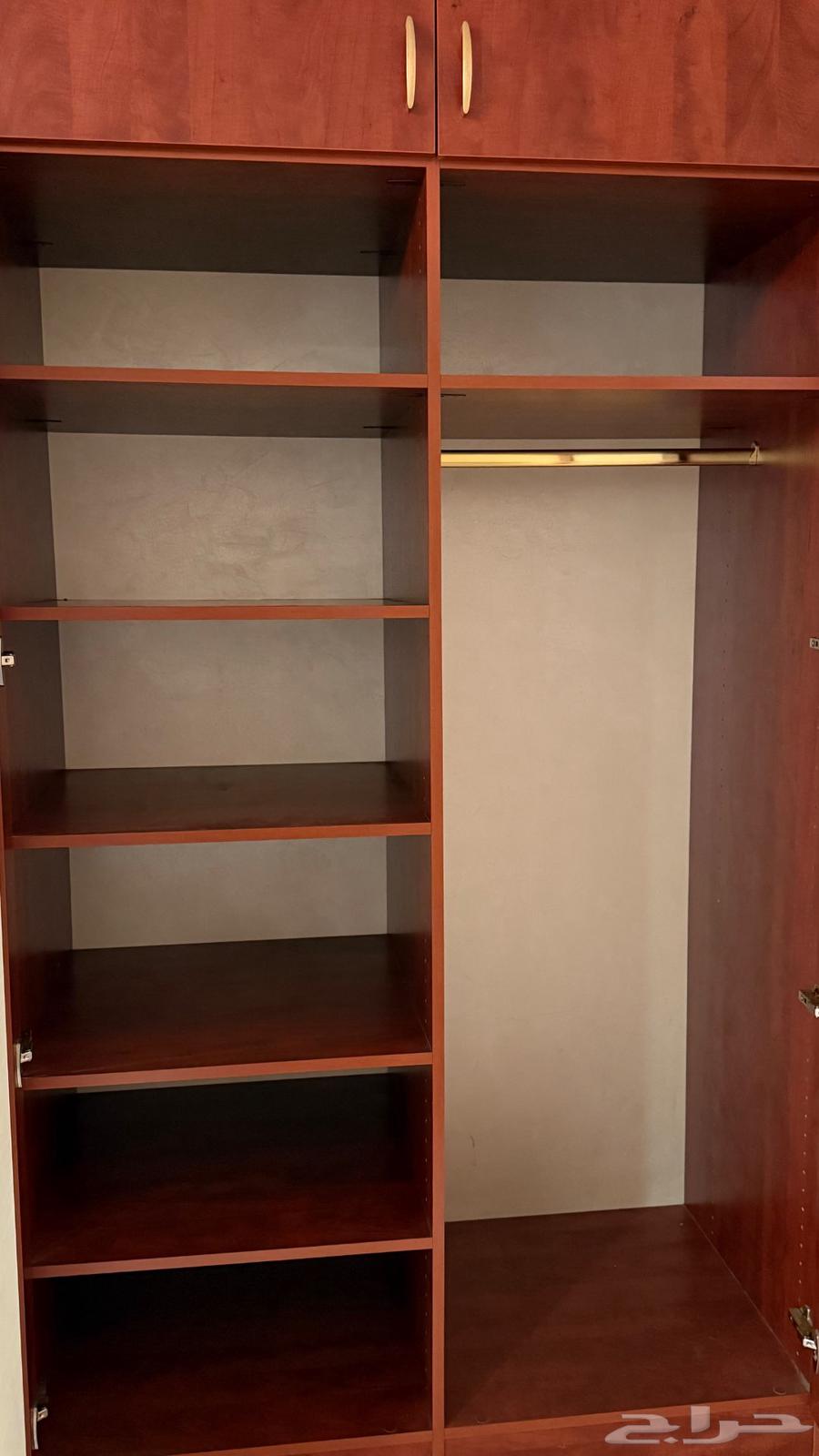Big closet63099732046082112