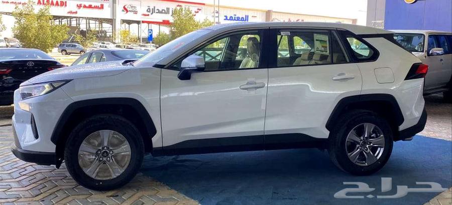 Toyota RAV4 LE Gasoline 4WD 202563157018817410113