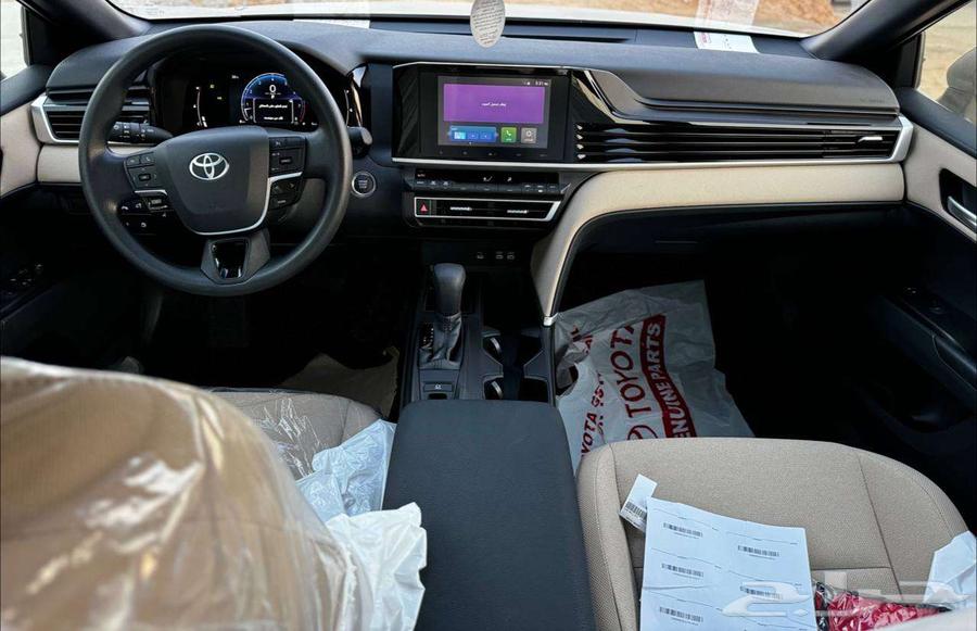 Toyota Camry E gasoline 202563149146534786113