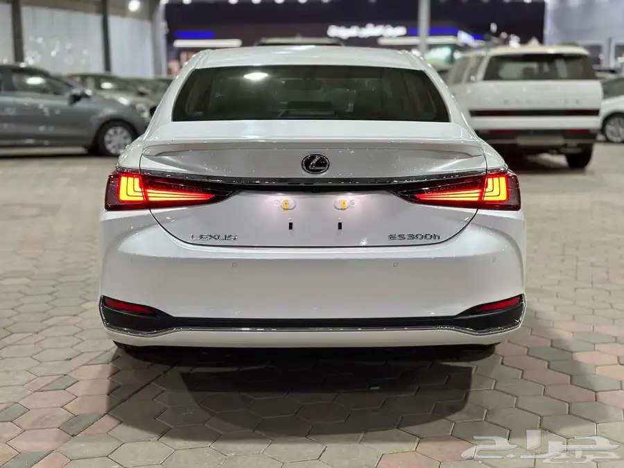 Lexus ES300 Hybrid 2025 model63156069094146112