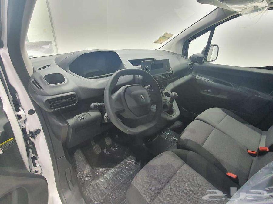 Van for rent63153735898627112