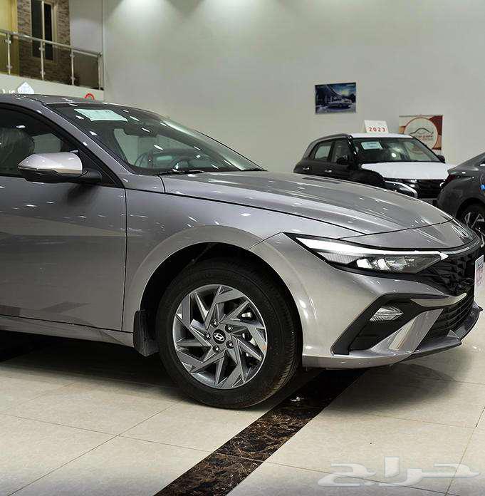 Hyundai Elantra 2025 _ (Multiple trims) _ Distinctive colors63149154029441112