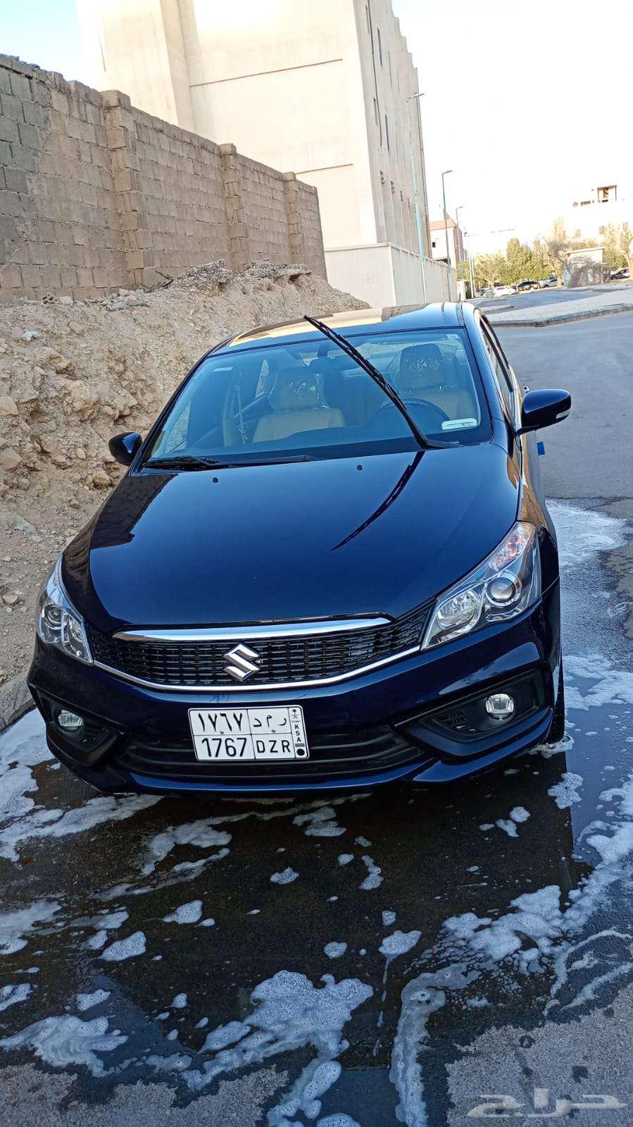 سيارة سوزوكي سياز 2025631477242329621111