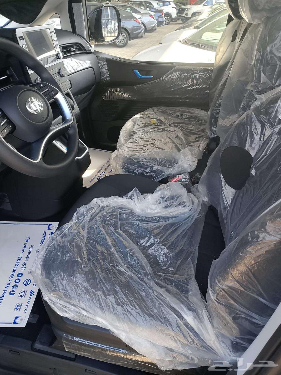 Hyundai Staria 9-seater diesel 2.2 CC model 202563152798913154112