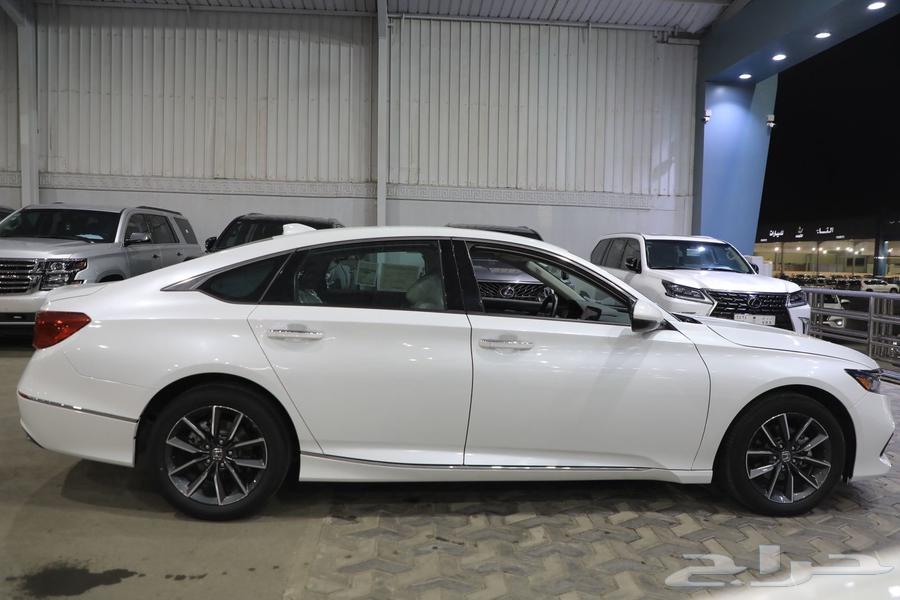 Honda Accord EX Full Option, sunroof, leather, four-cylinder, model 202263149146587778113