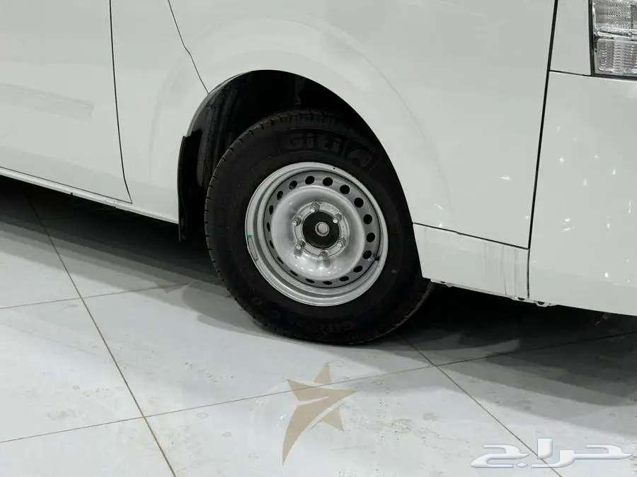 Photon van with goods 202363149621954691114