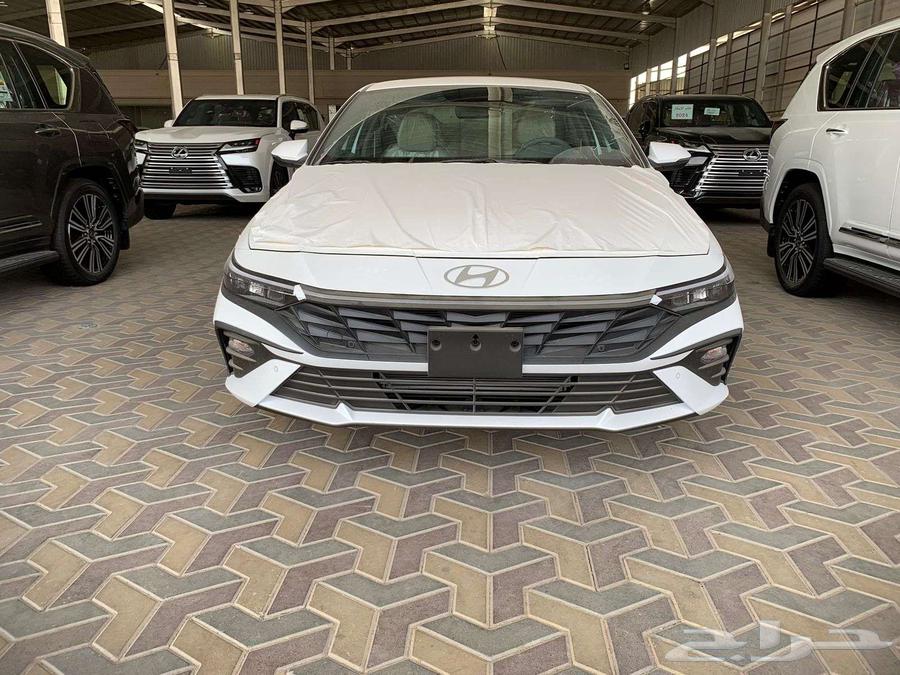 Hyundai Elantra Comfort and Smart 2025, sunroof, 1600cc - price 82,50063149621994753112