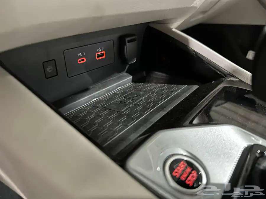 Nissan Tiema SV model 202563149160885122113