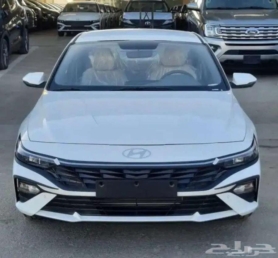 Hyundai Elantra Smart 2025 available with 1500 and 2000 engines, cash and installment offers63149592870018111