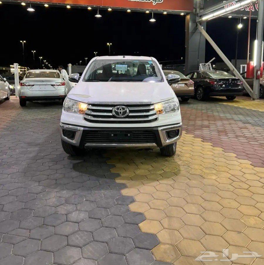 Toyota Hilux GLX Gasoline 202563149592970883111