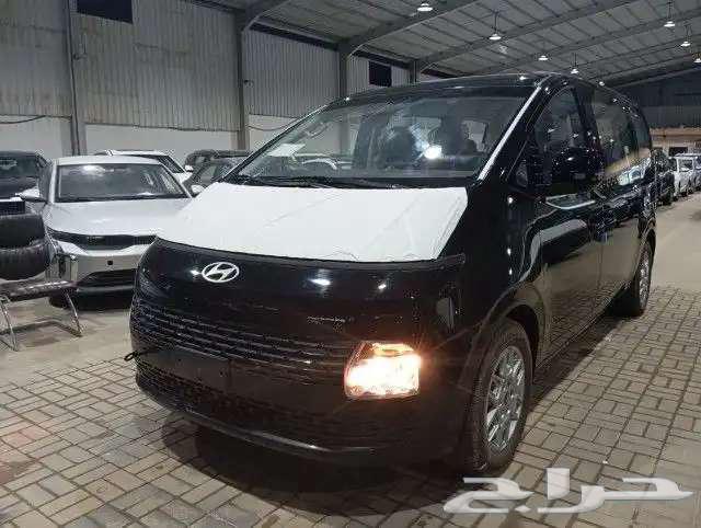Hyundai Staria - 9 passengers - Diesel - Model 25 at the best prices63145828588674112