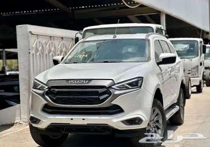 Isuzu MUX - Lowest cash and installment price63146325034241112