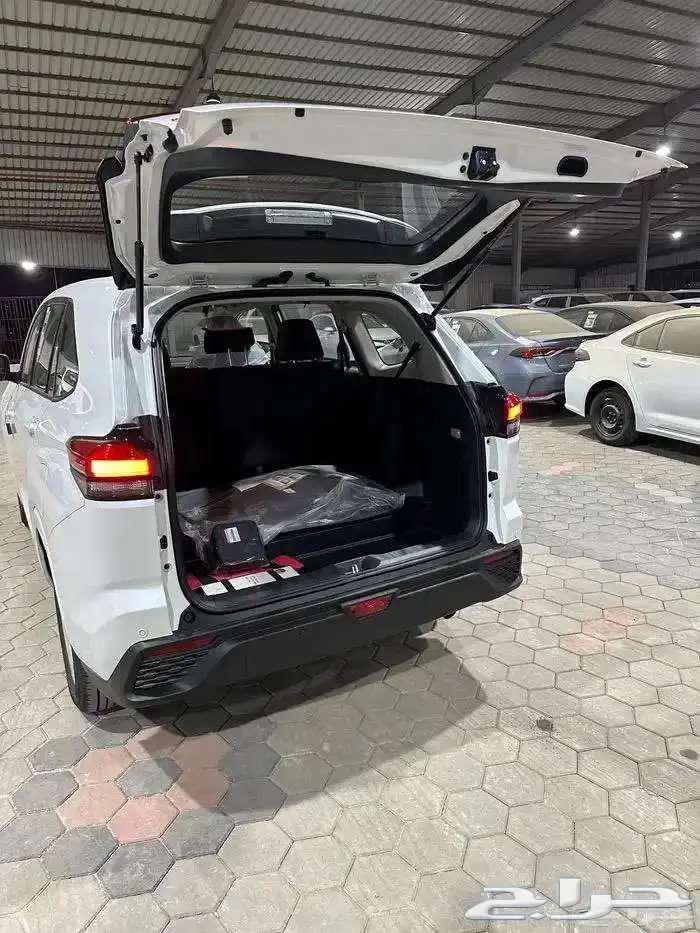Toyota Innova gasoline 202463146309551235114