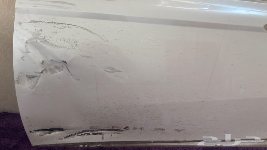 2019 Camry Hybrid, arrived with damage to the door, as clearly shown in the pictures.63147736094721113
