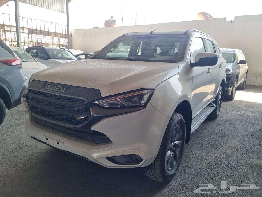 Isuzu MUX 2024 model, cash and lease-to-own rental631435272558091122