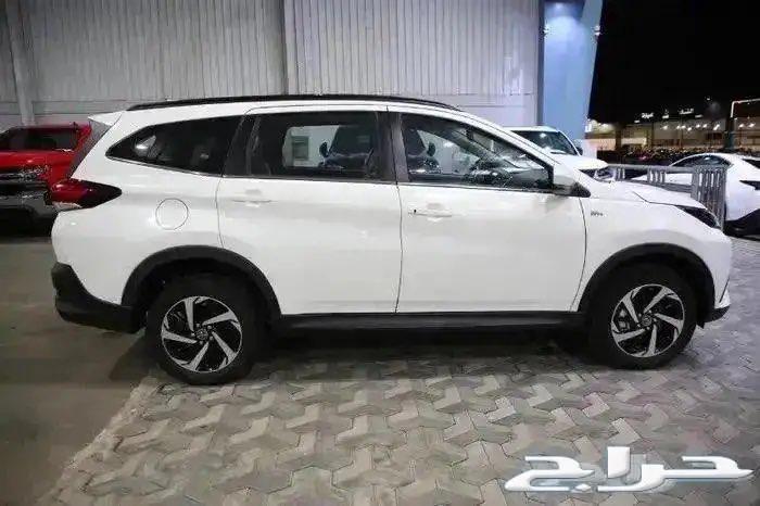 Toyota Rush full option, four-cylinder, model 202363140228563714113