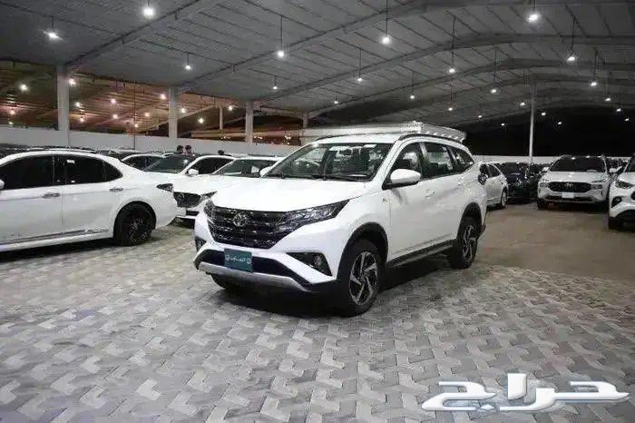 Toyota Rush full option, four-cylinder, model 202363140228563714111