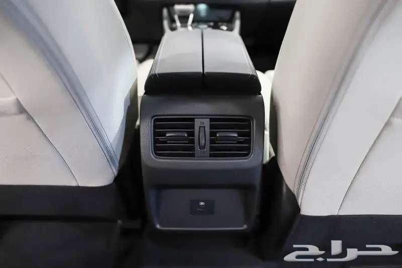 Nissan Extreem Standard without double cab 7 - 5 seats 202463139732338051114